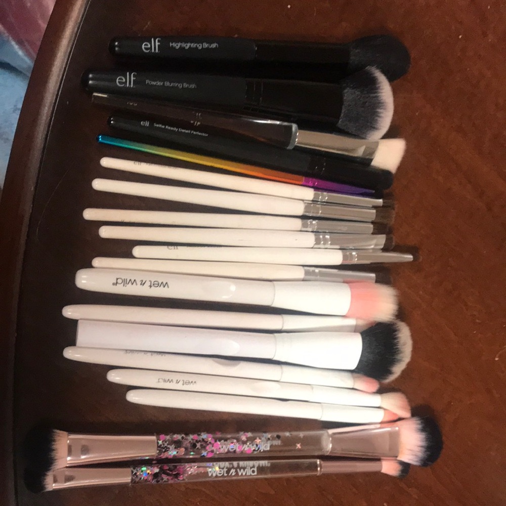 elf and wet n wild make brush bundle